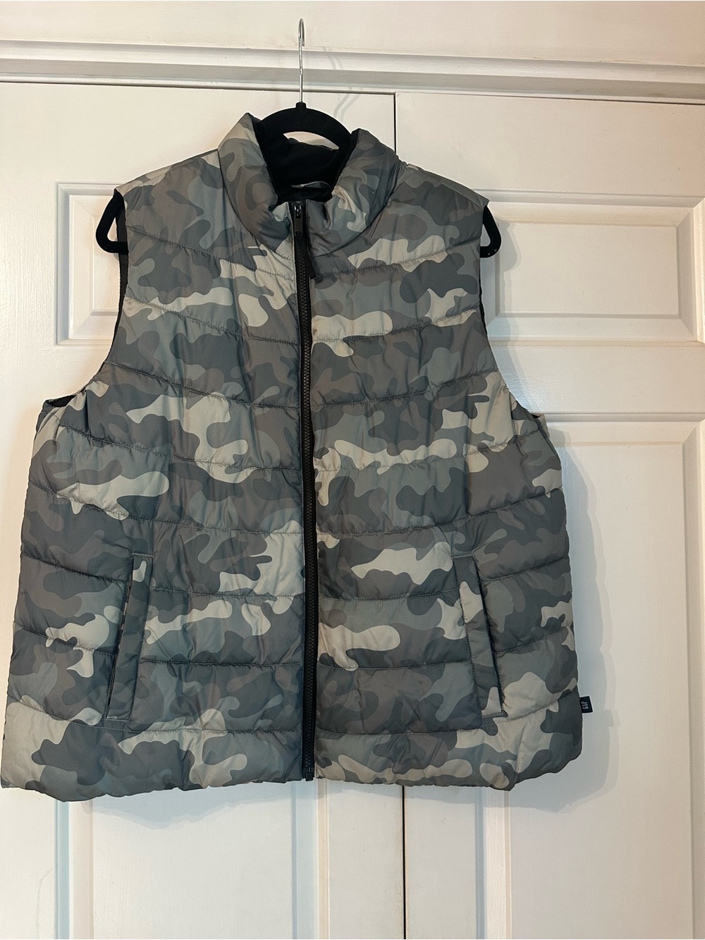 GAP Camo Puffer Vest